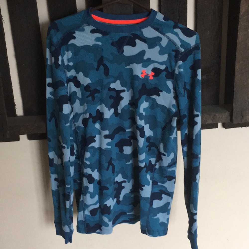 Loose long sleeve under armour camo